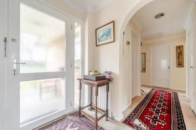 78, Blackpond Lane, Slough photo 3
