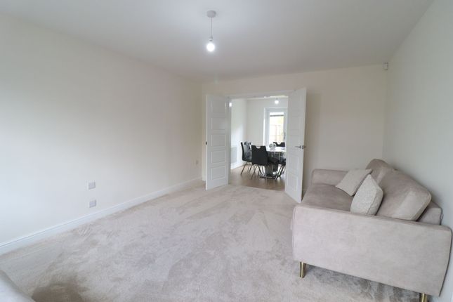 12 Attlee Close, Blackburn photo 5