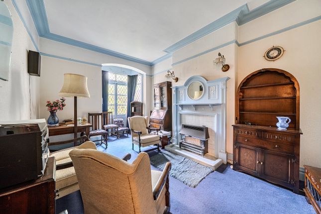 3, Belgrave Mount, Wakefield photo 3