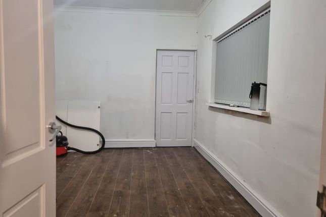 9, Flora Road, Birmingham photo 4