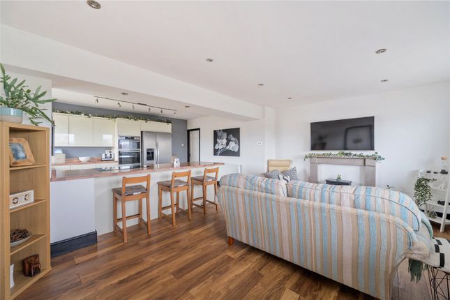 Oak Royd, Rothwell, Leeds LS26, 4 bedroom bungalow for sale - 65855029 ...