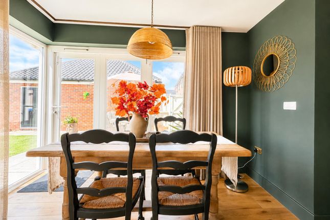3, Thornhill Green, Diss photo 3