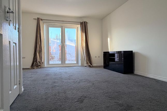 10, Bottomley Side, Manchester photo 5