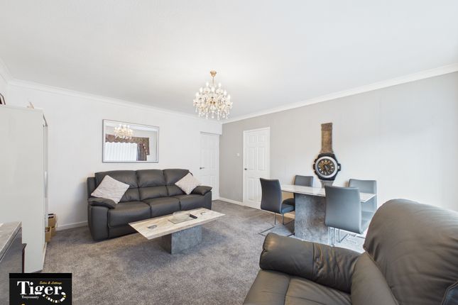11 Dales Court, St. Annes Road, Blackpool photo 3