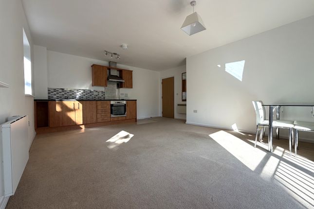 30, Tattershall Court, Stoke-on-Trent photo 4