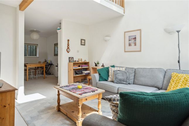 5, Linden Court, Headington photo 2