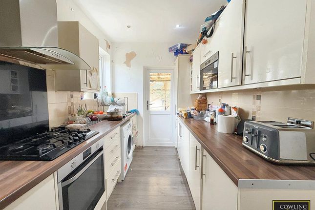 10a, Bruce Grove, Wickford photo 4