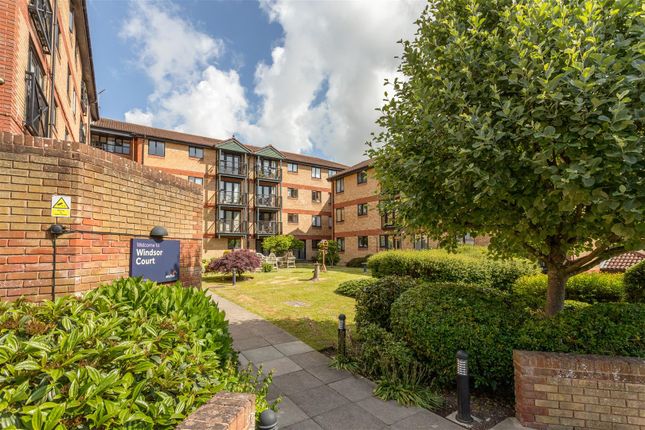 100 Windsor Court-21.Jpg