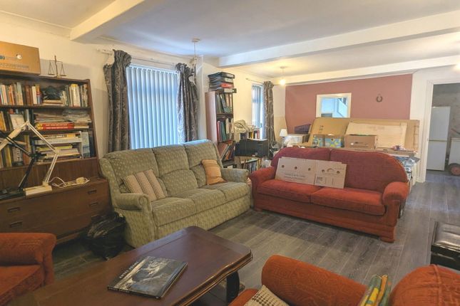 10, Loch Street, Wigan photo 4