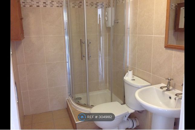 Flat, St Lukes Court, Willerby photo 5