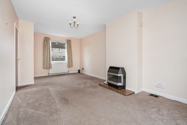30, Sherwood Court, Bonnyrigg photo 3