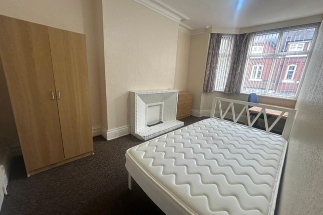 40 St. Peters Road, Leicester photo 2