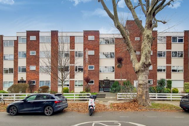 Thumbnail Flat to rent in Park Road, Chiswick, London
