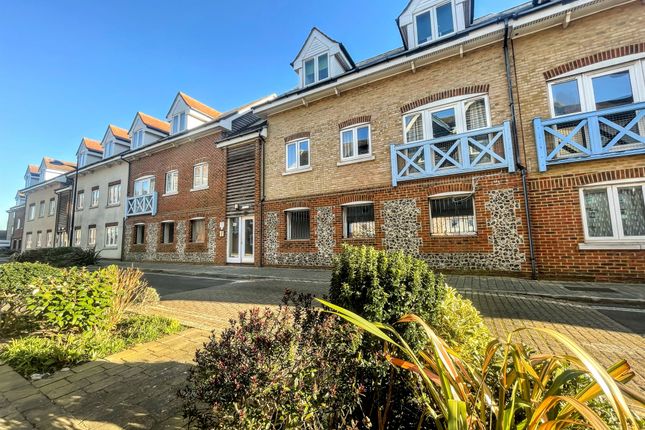 Flat for sale in Ropetackle, Shoreham-By-Sea