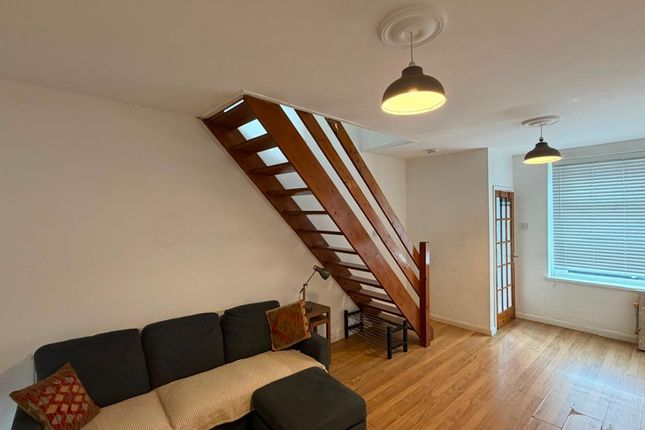 28, Chester Street, Cardiff photo 2