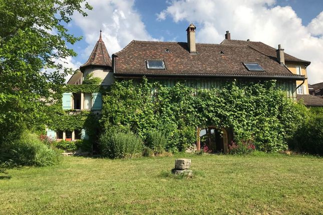 Villa for sale in Bôle, Canton De Neuchâtel, Switzerland