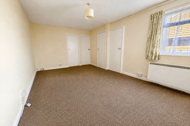 Flat 1, Sandown photo 2