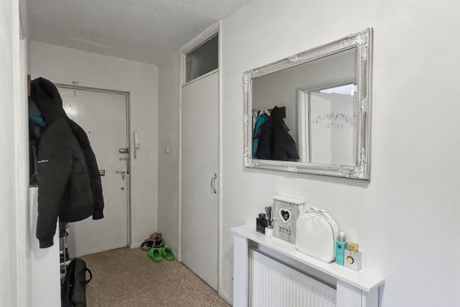7, Merrion Court, Lower Parkstone photo 3