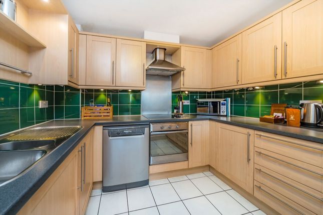 Flat 61, London House, 172, Aldersgate Street, London photo 4