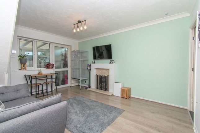12, Roman Hill, Wigston photo 3