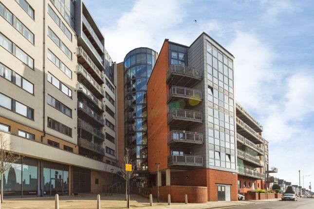 1-bed flat on 79 Gabrielle House 332-336,, Perth Road, Essex, £160,000