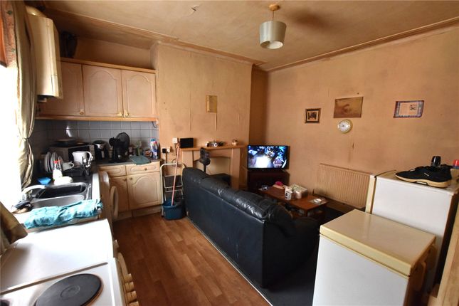 29, Recreation Crescent, West Yorkshire photo 2