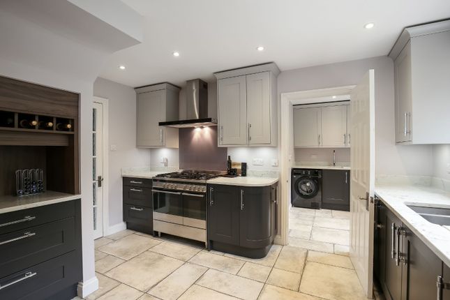 Woodlea Grange, Salisbury photo 2