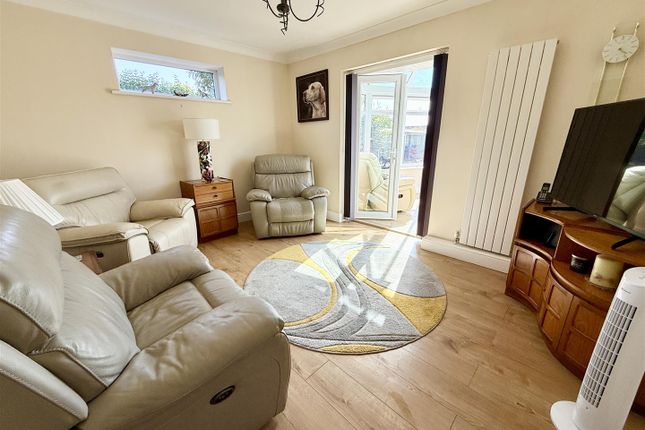 The Spinney, Blacksmiths Lane, Norwich photo 3