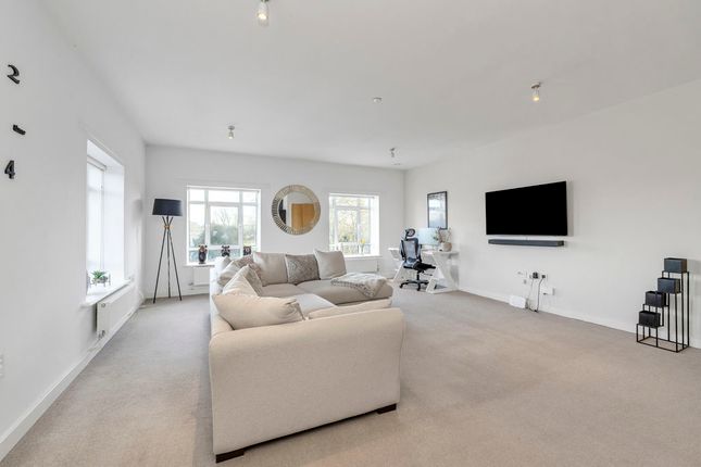 12 The Maltings, Mildenhall Road, Bury St. Edmunds photo 3