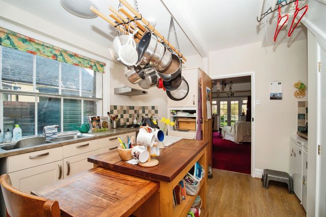 Flat for sale in Cornwall Road, Dorchester
