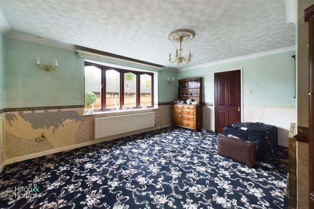 Bungalow for sale in Hawthorne Close, Barrowford, Nelson