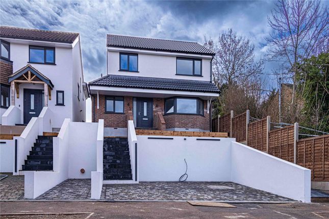 Thumbnail Detached house for sale in Kindersley Way, Abbots Langley, Hertfordshire
