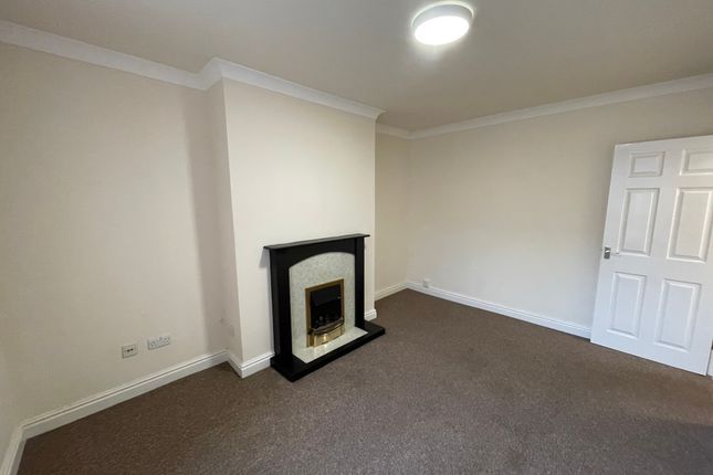 Flat to rent in Long Street, Atherstone