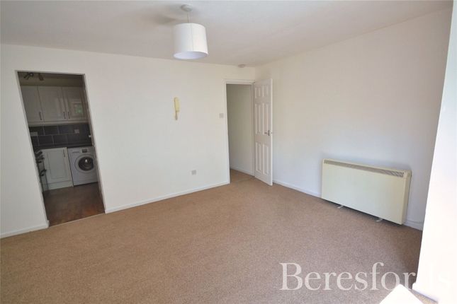 Flat for sale in Haslers Lane, Dunmow
