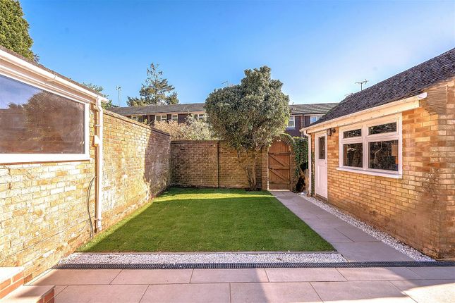18, Shipley Court, Liphook photo 2