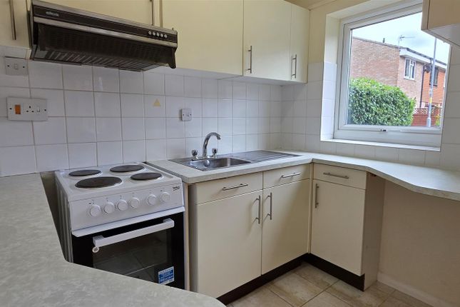 8, Brighton Grove, Hereford photo 2