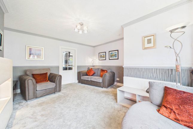 53, Strowan Crescent, Glasgow photo 4