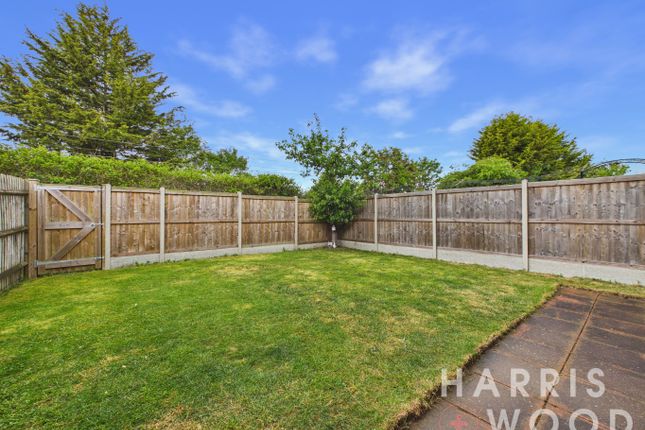 31 Longfield, Witham, Essex photo 4