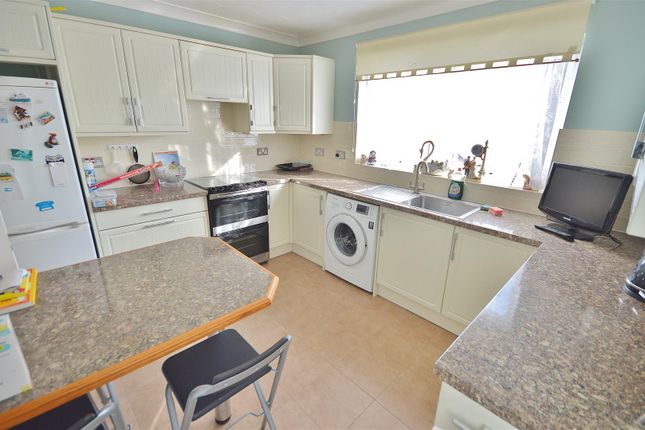 47, Battisford Drive, Clacton-On-Sea photo 2
