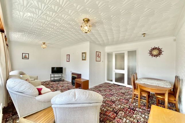 3 Friars Avenue, Stone photo 4