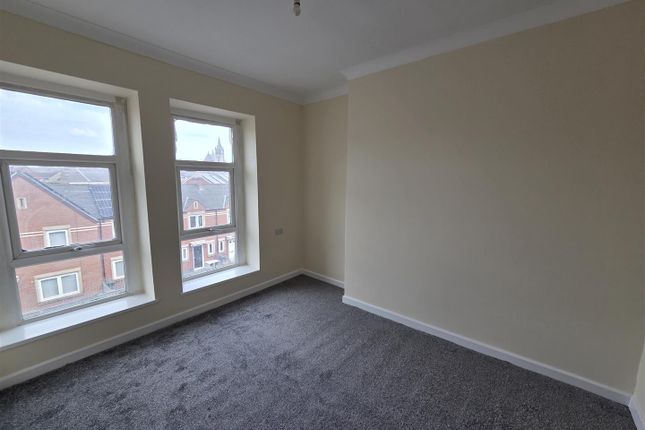 Flat Above, 121, Commercial Road, Newport photo 5