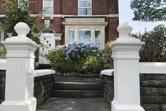 Flat 5, 120 Seymour Road, Bolton photo 2