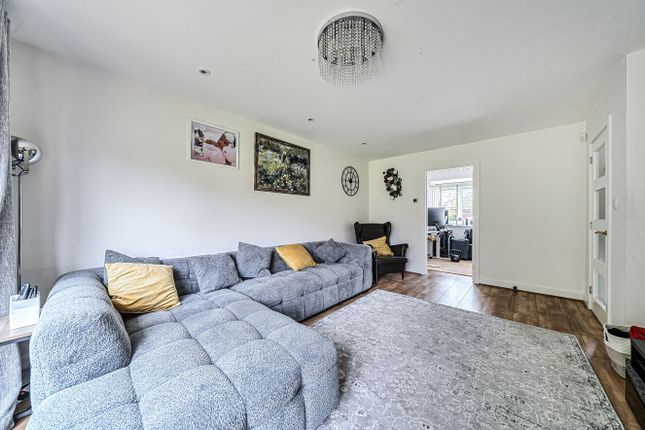 72, Oatlands Road, Reading photo 3