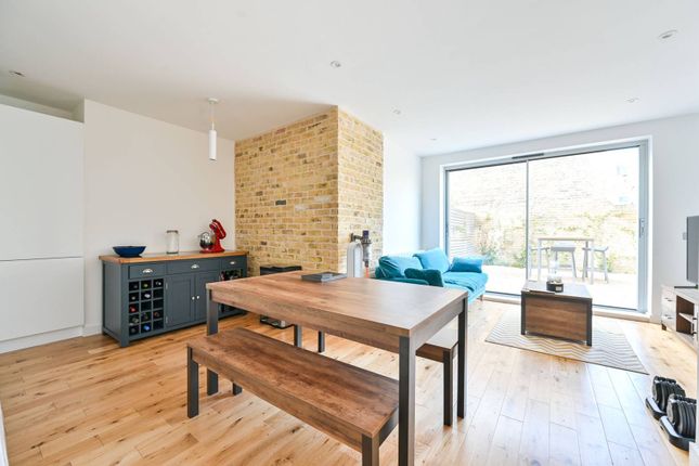 1-bed flat on Forest Hill, Forest Hill, £375,000