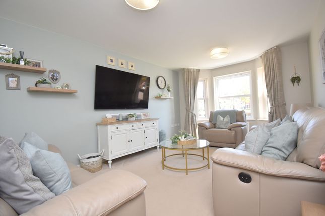 50 Collings Crescent, Biggleswade photo 2