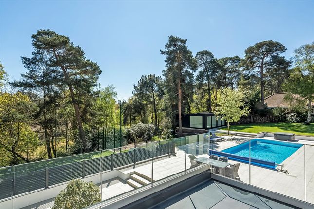 14, Pine Coombe, Shirley Hills photo 3