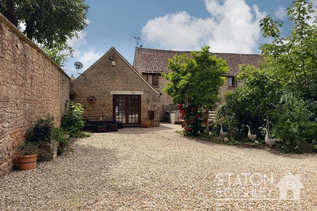 2-bed house on Magnolia Cottage Barn Court, Nottingham, £295,000