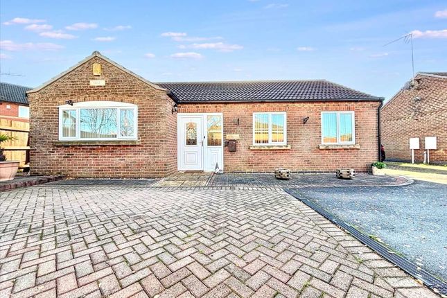 3-bed bungalow on Cherrytree, Kirkby in Ashfield, £230,000