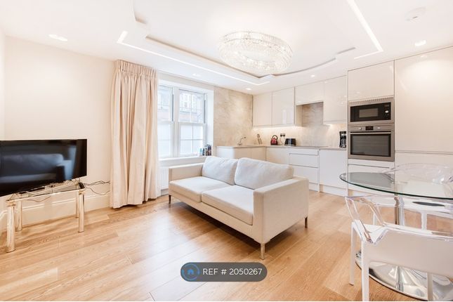 Flat to rent in Mitford Building, Fulham