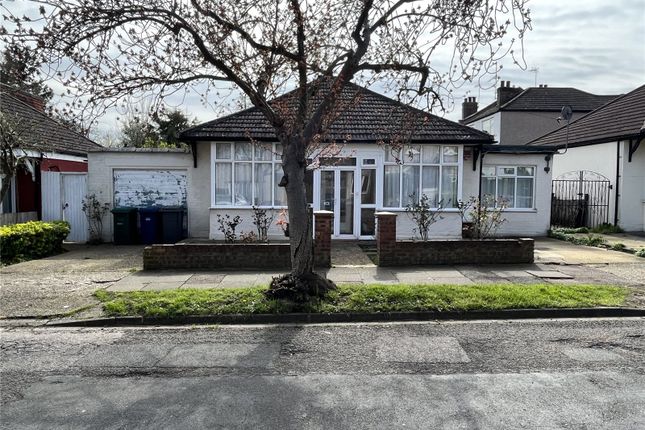 Bungalow for sale in Mount Road, Barnet, Hertfordshire